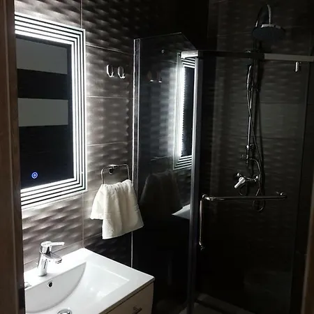 Apartament Dry Kazeboo アパート ナボダリ